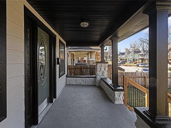 3rd image of 3805 Bellefontaine Ave