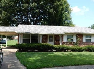 2172 Farthing Ct, Florissant, MO 63031