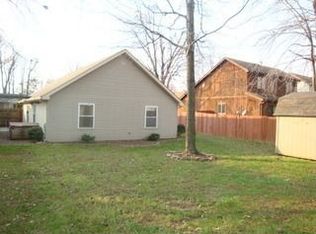 5644 Maple Ln, Newburgh, IN 47630