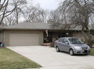 2566 Wickliffe Rd, Columbus, OH 43221