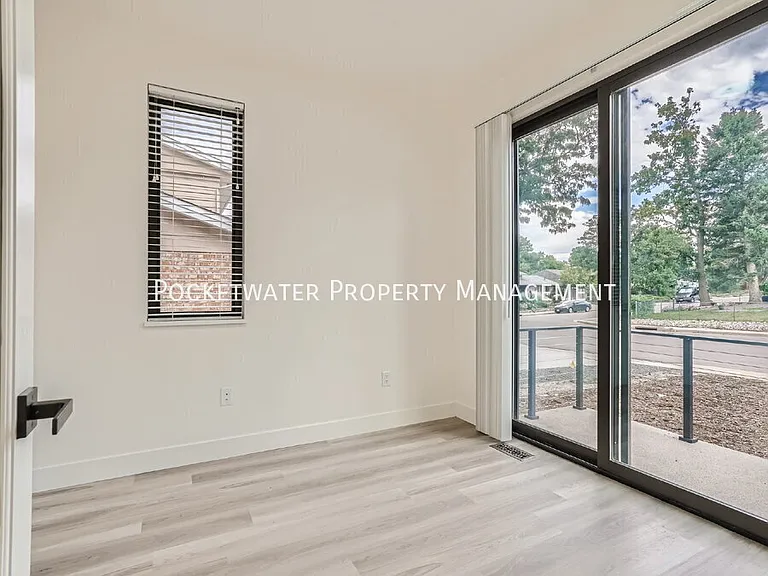 3595 Darley Ave — Photo 5