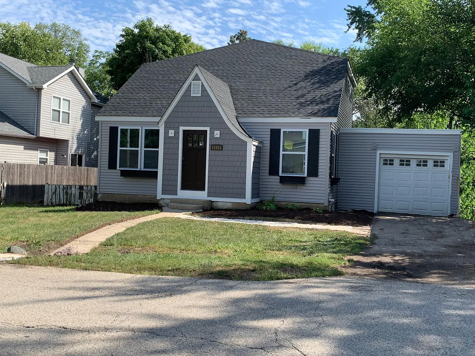 21651 W Highland Dr photo 1