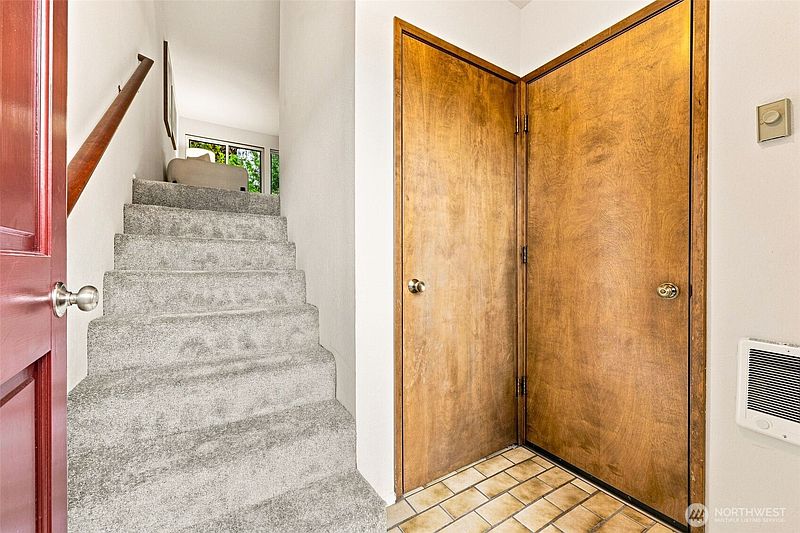 4th image of 22906 Edmonds Way #7