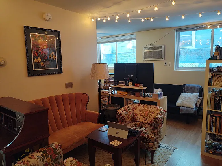 2440 Harriet Ave — Photo 3