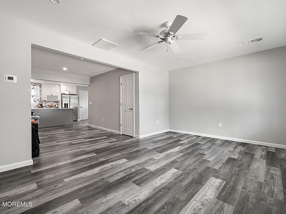 2nd image of 303 Chestnut Drive