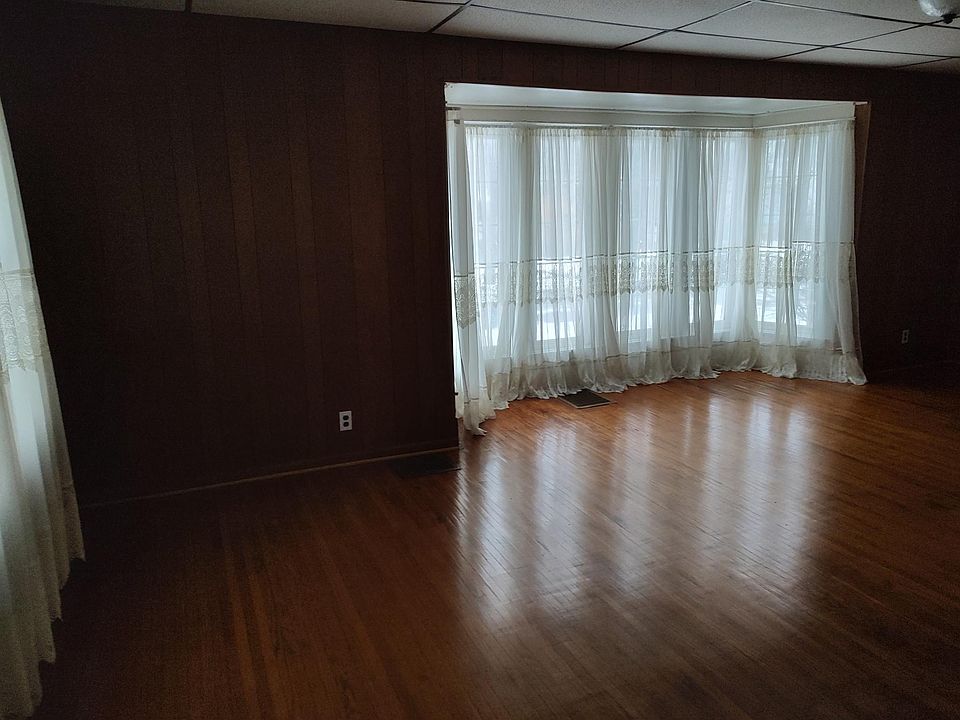 1st image of 50 Woodette Pl