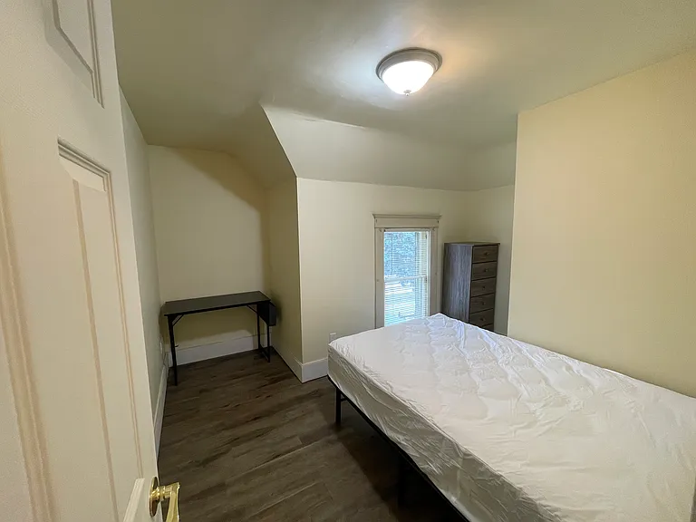 710 S Main St — Photo 19