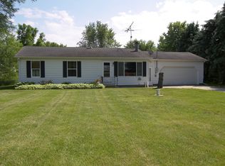 708 E Newberg Rd, Pinconning, MI 48650