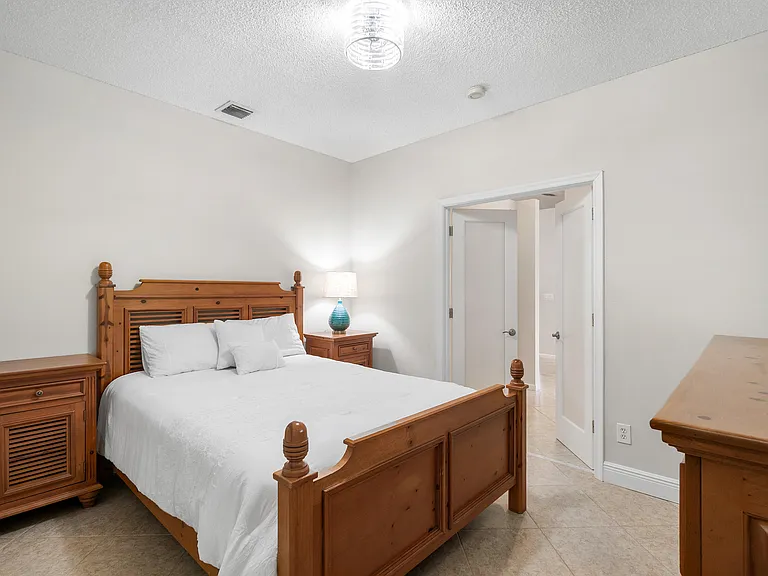 2473 S Coral Trace Cir — Photo 18
