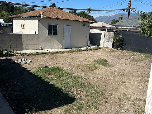 3rd image of 3672 N Lugo Ave