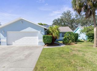 10 Jennifer Ct, Dunedin, FL 34698