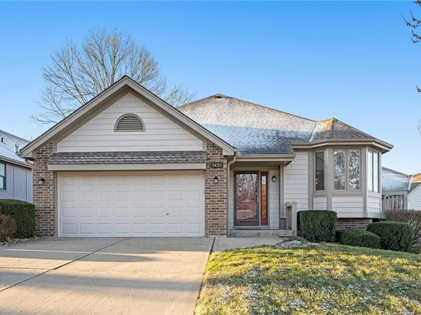 7425 N Prospect Ave, Kansas City, MO 64119