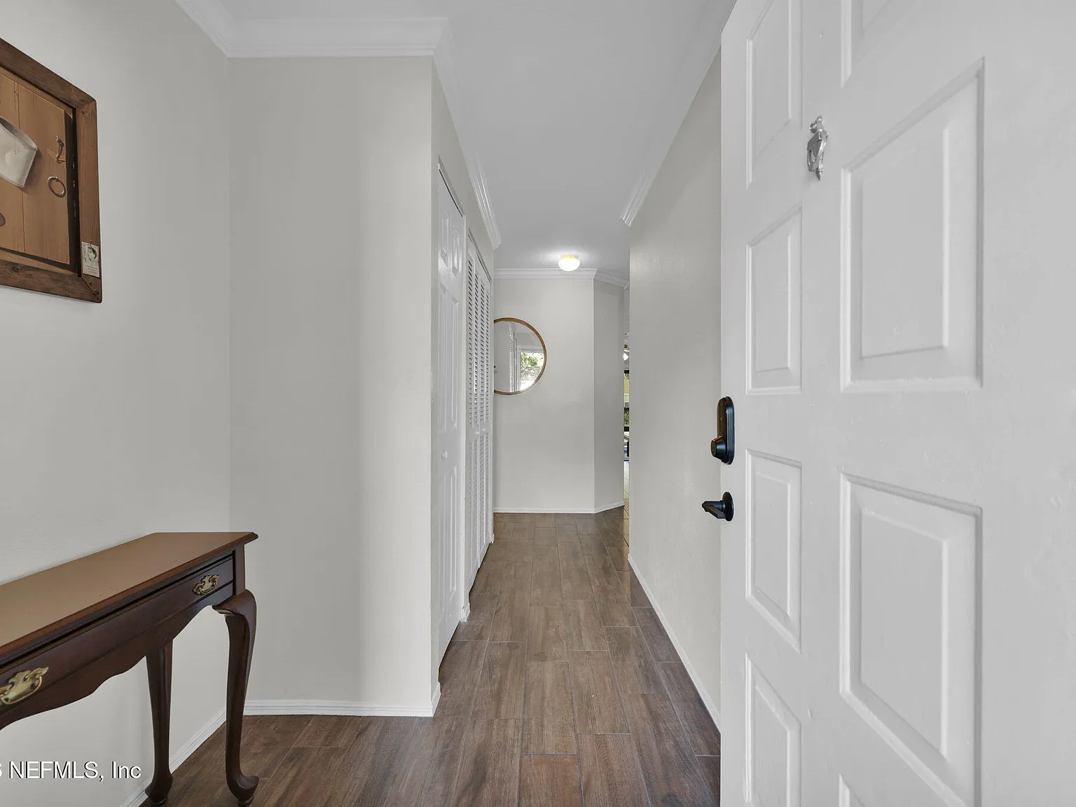 3 bed, 2.0 bath, 1354 sqft, $2,500 — Photo 4