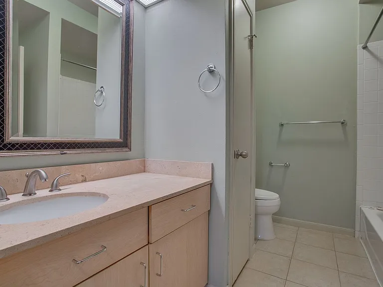 2209 Hancock Dr #27 — Photo 24