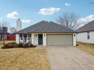 9403 E 112th Pl S, Bixby, OK 74008