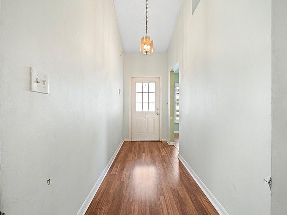 4th image of 1080 Parkside Green Drive #D