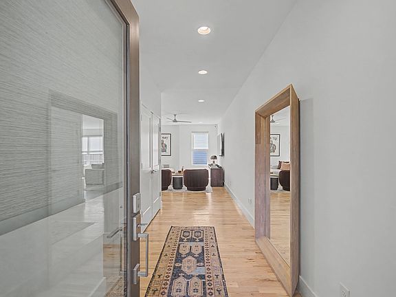 4th image of 206 Ben Allen Rd #4