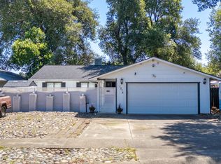 1274 Harpole Rd, Redding, CA 96002