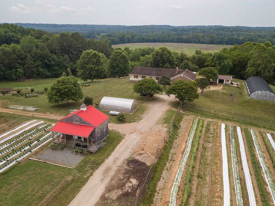 2nd image of 6165 River Rd W