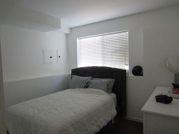 5th image of 295 Trantor Pl