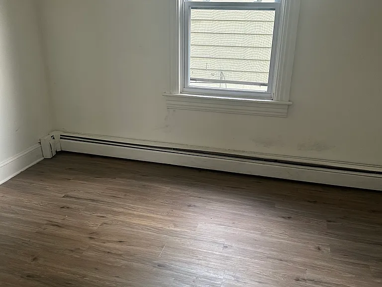 512 E Morton St #2 — Photo 8