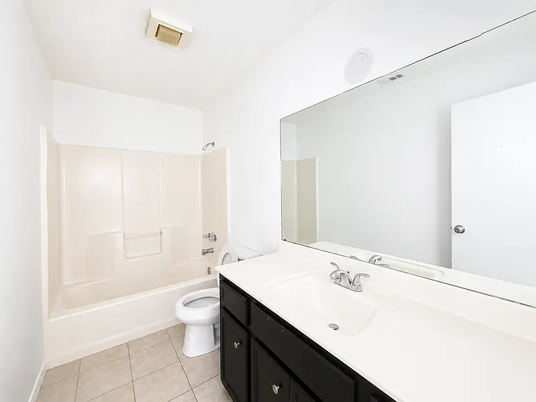 4108 N 24th Ln #10 — Photo 7