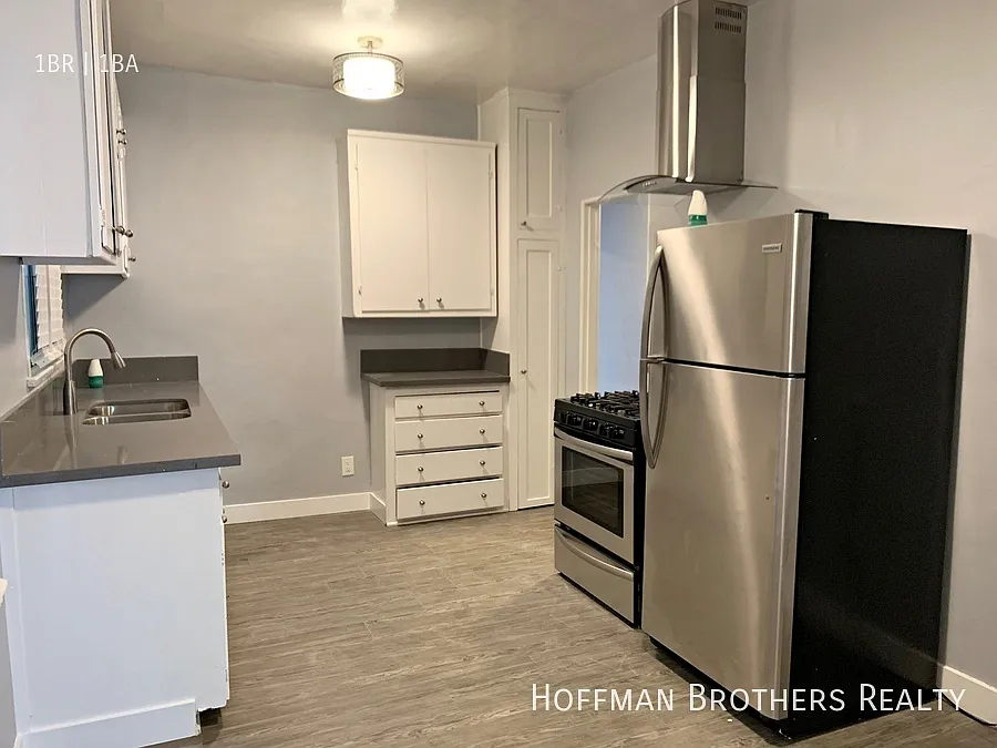 321 S Verdugo Rd #8