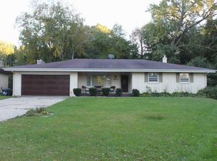 1918 Old Orchard Rd, Rockford, IL 61107