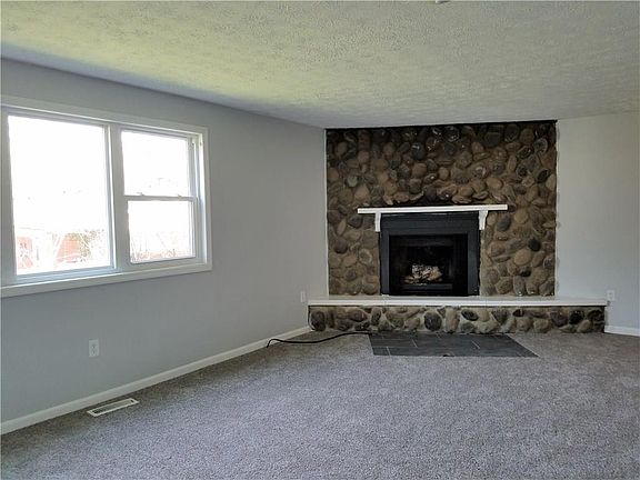 3rd image of 58 National Ave