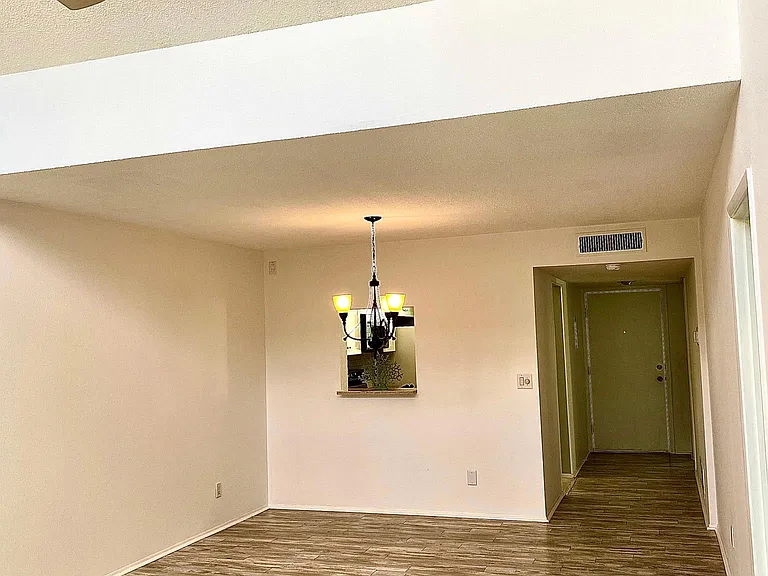 729 Capri Isles Blvd — Photo 6