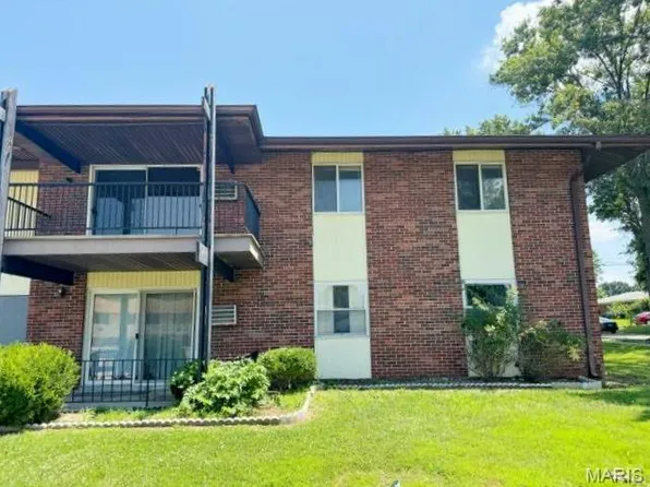 7604 Hazelcrest Dr APT H, Hazelwood, MO 63042