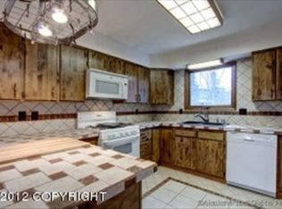 6437 Hampton Dr, Anchorage, AK 99504