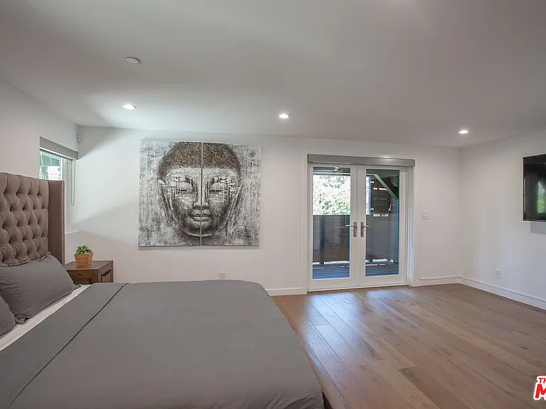 3751 Multiview Dr — Photo 32