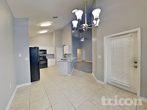 5th image of 13542 Briarmoor Ct