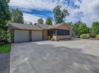 306 White Cap Ln #10, Pigeon Forge, TN 37863