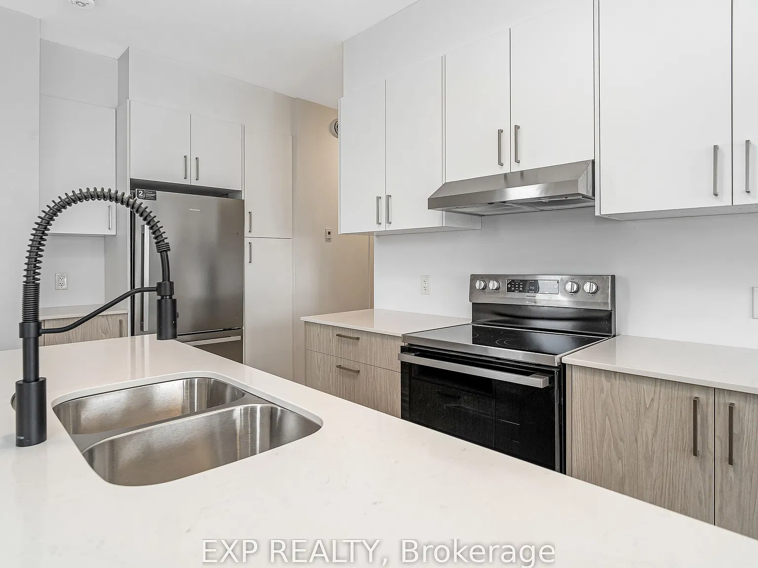 2 bed, $2,200 — Photo 3