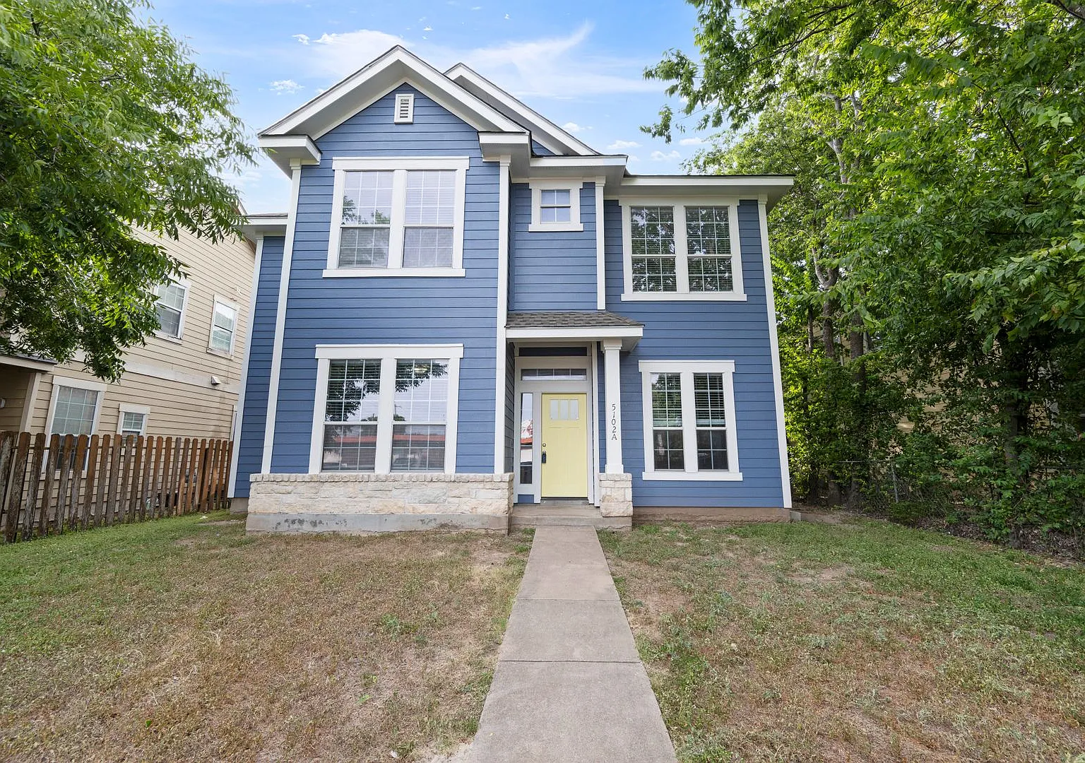 5102 Caswell Ave — Photo 1