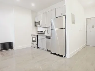 Rented by MAC Realty NY