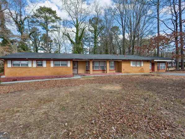 1310 Loch Lomond Trl SW, Atlanta, GA 30331