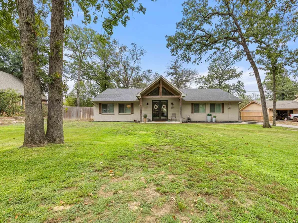237 Hideaway Ln E, Hideaway, TX 75771