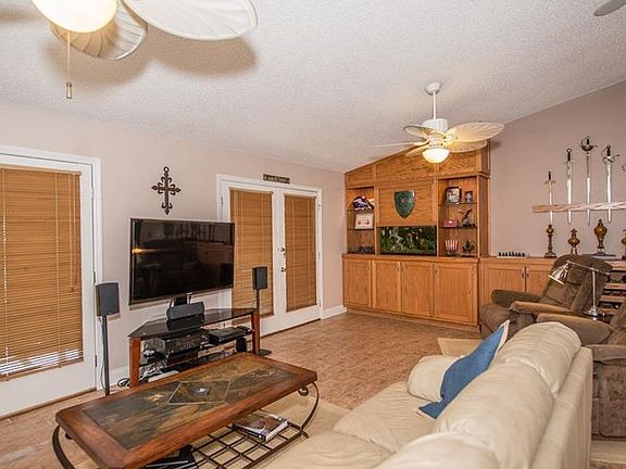 4th image of 1919 Dockside Dr