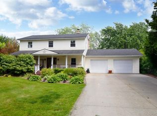 5483 Ameno Ln, Swartz Creek, MI 48473