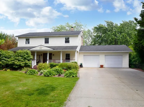 5483 Ameno Ln, Swartz Creek, MI 48473