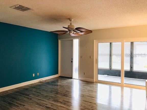 5th image of 2280 Shelly Dr APT B