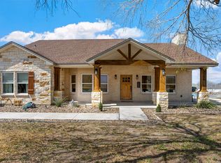 155 Hilltop Cir, Mathis, TX 78368