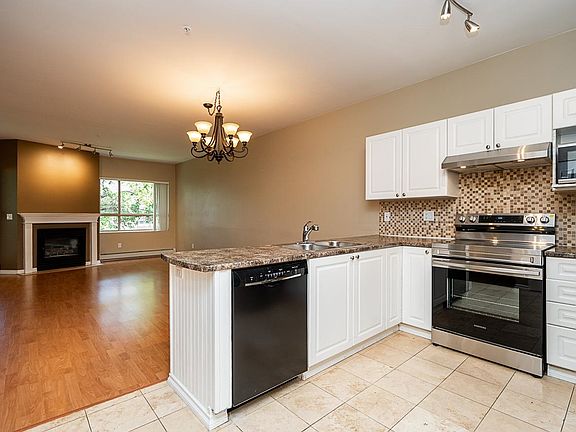 2nd image of 2109 Rowland St #222