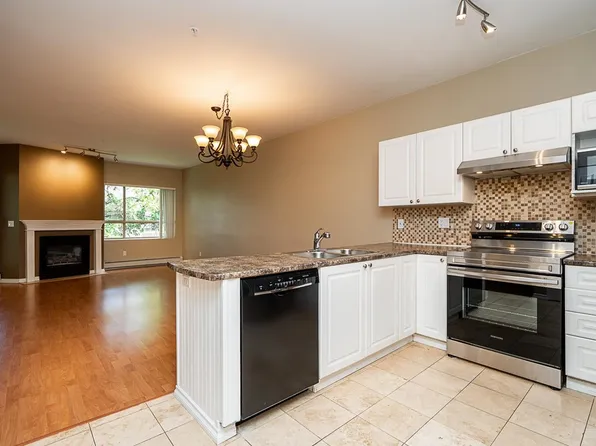 2109 Rowland St #222, Pt Coquitlam, BC V3C 6J4