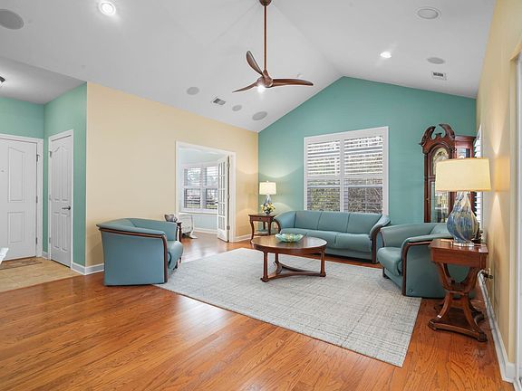 2nd image of 352 Arlington Circle #352