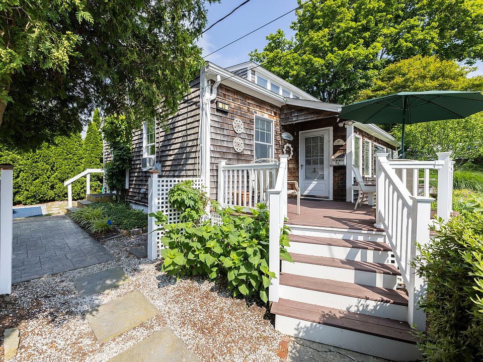 23 Coronado St Jamestown, RI Zillow Apartments for Rent in Jamestown