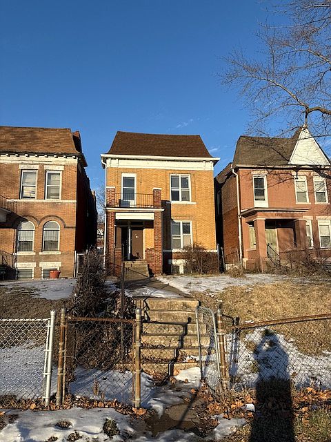 1st image of 5735 Page Blvd #1F